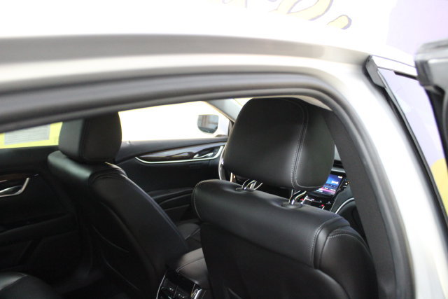 Used 2015 Cadillac XTS Luxury AWD/4WD image 10