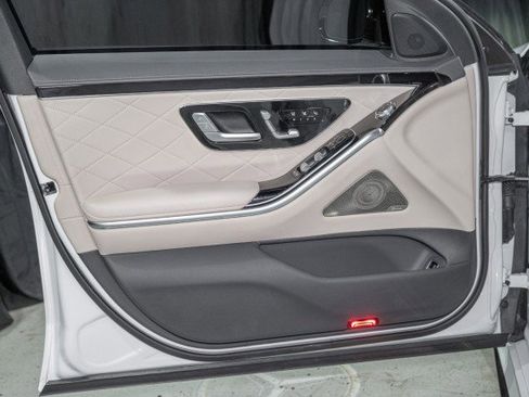 Used 2024 Mercedes-Benz S 580 4MATIC Sedan image 10