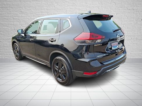 Used 2020 Nissan Rogue S AWD/4WD image 6