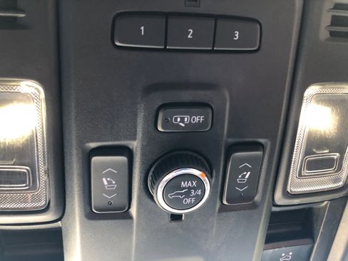 Used 2021 Chevrolet Tahoe High Country w/ Premium Package image 29