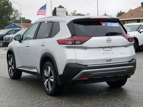 Used 2022 Nissan Rogue SL w/ SL Premium Package image 4