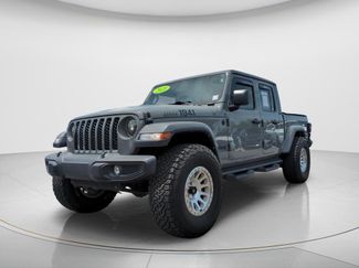 Used 2021 Jeep Gladiator Sport AWD/4WD video 1