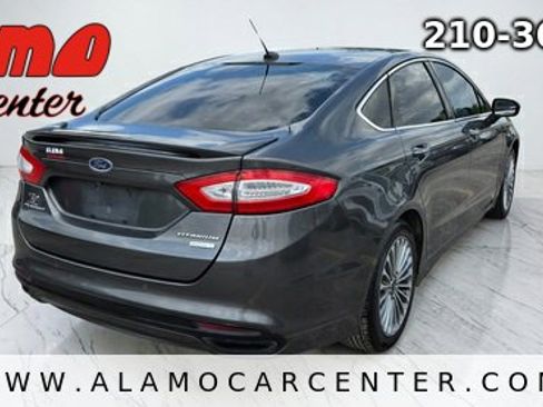 Used 2016 Ford Fusion Titanium FWD image 5