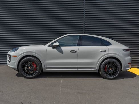 New 2026 Porsche Cayenne S AWD/4WD image 2
