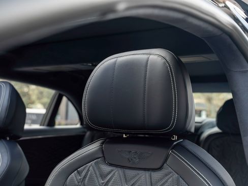 Used 2026 Bentley Flying Spur Azure image 23