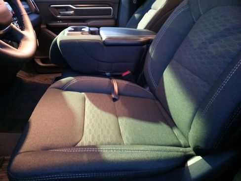 Certified 2025 RAM 1500 Big Horn image 19