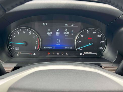 Used 2023 Ford Explorer Limited w/ Limited Technology Package AWD/4WD image 21