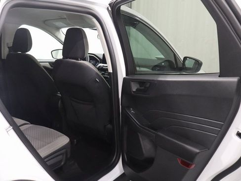 Used 2022 Ford Escape SE image 17