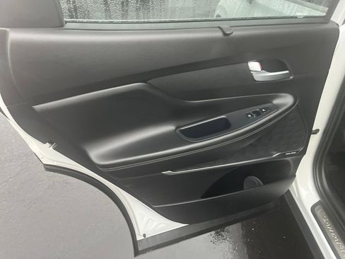 Used 2023 Hyundai Santa Fe Limited image 21