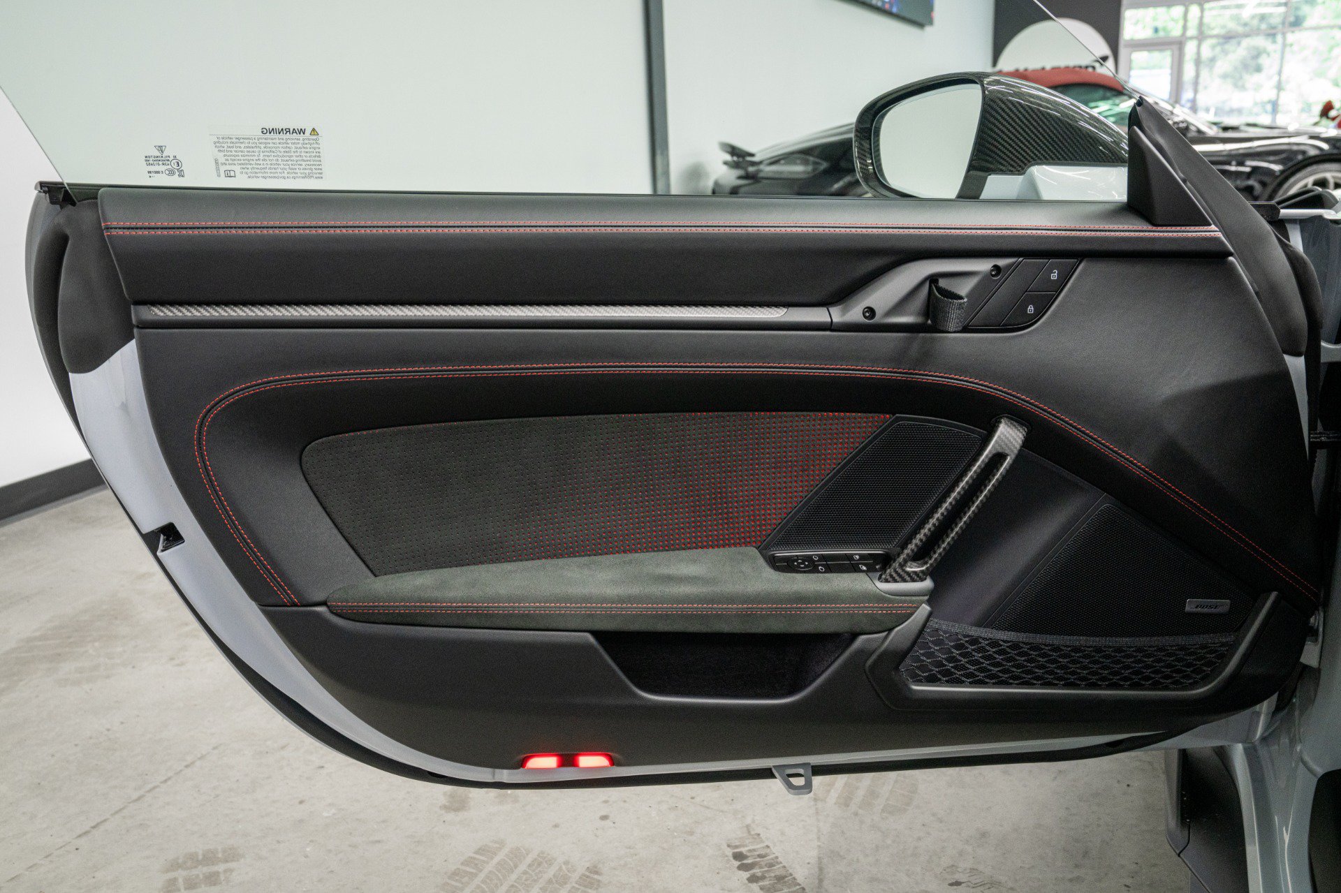 Used 2025 Porsche 911 GT3 RS RWD image 44