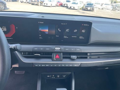 Used 2025 Kia K4 LXS image 17