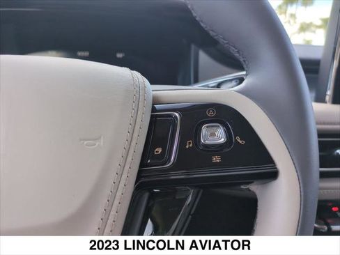 Certified 2023 Lincoln Aviator 2WD w/ Class IV Trailer Tow Package image 15