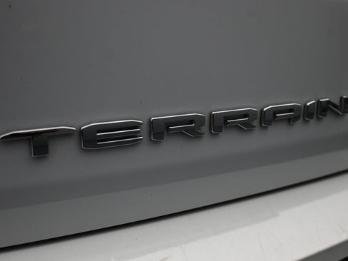 Used 2023 GMC Terrain SLE w/ Driver Convenience Package AWD/4WD image 10