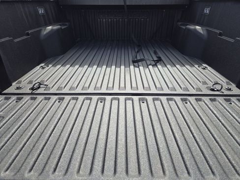 Used 2024 Toyota Tacoma TRD Off-Road image 33