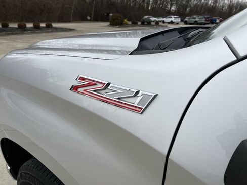 Used 2019 Chevrolet Silverado 1500 LTZ w/ LTZ Premium Package image 33