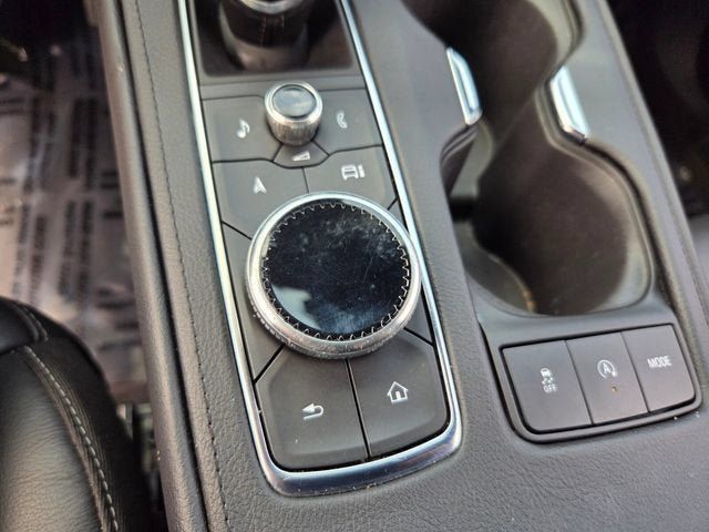 Used 2024 Cadillac XT4 Premium Luxury FWD image 23