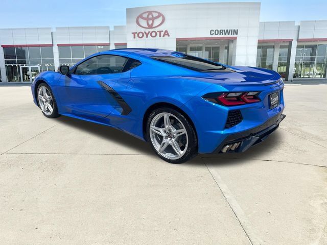 Used 2025 Chevrolet Corvette Stingray Preferred Cpe w/ 2LT RWD image 3