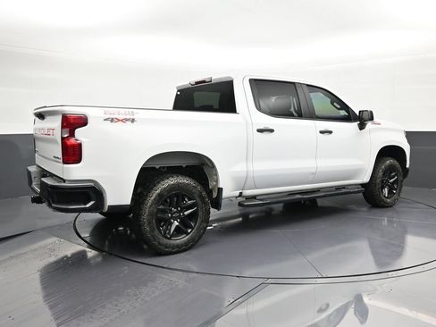 Used 2024 Chevrolet Silverado 1500 Custom Trail Boss AWD/4WD image 5