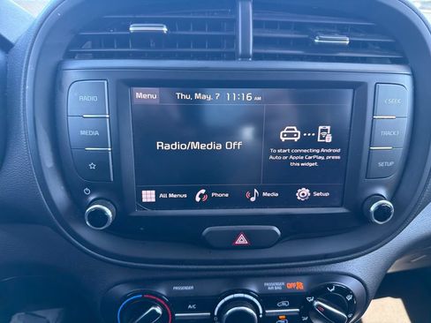 Used 2024 Kia Soul LX w/ Option Group 015 FWD image 18