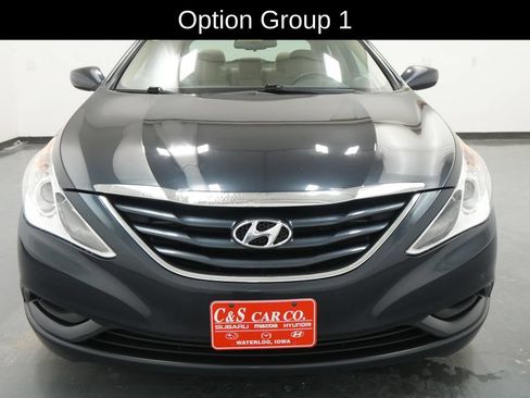 Used 2012 Hyundai Sonata GLS FWD image 2