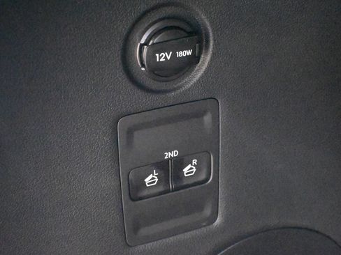 Used 2025 Hyundai Palisade SEL FWD image 29