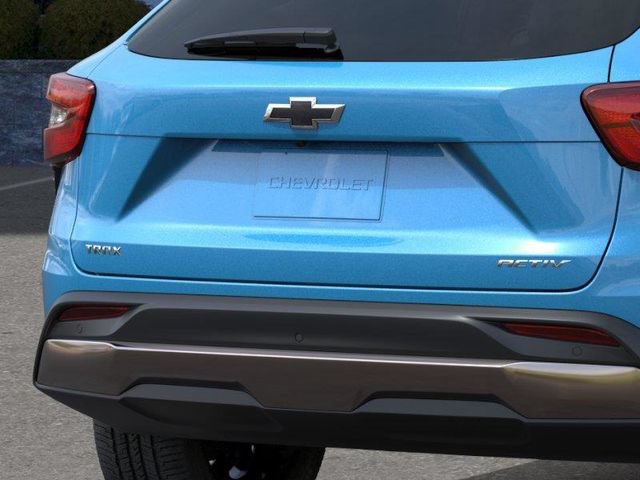 New 2026 Chevrolet Trax ACTIV w/ Sunroof Package FWD image 14
