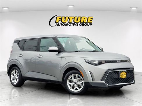 Used 2023 Kia Soul LX w/ Option Group 015 image 1