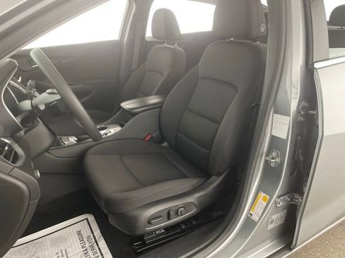 Used 2024 Chevrolet Malibu LT image 33
