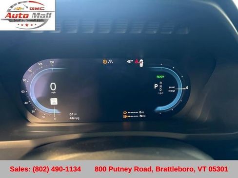 Used 2024 Volvo XC90 T8 Plus w/ Protection Package image 16