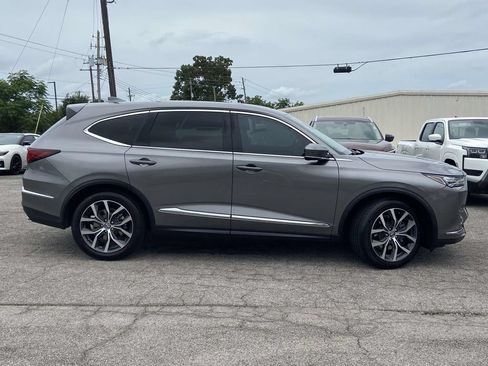 Used 2023 Acura MDX SH-AWD w/ Technology Package image 2