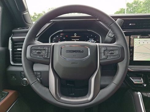New 2026 GMC Sierra 2500 Denali Ultimate AWD/4WD image 9
