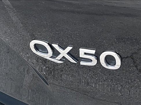 Used 2022 INFINITI QX50 Sensory image 24