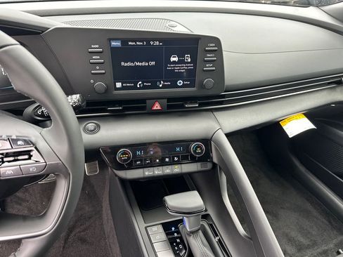 New 2025 Hyundai Elantra Sport image 27