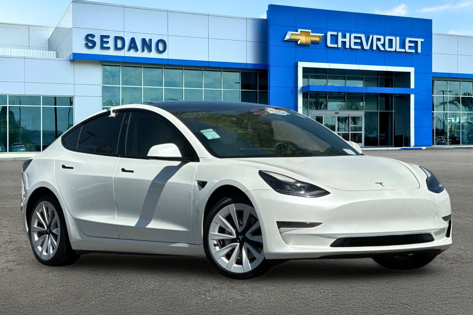 Used 2021 Tesla Model 3 Standard Range Plus RWD image 2