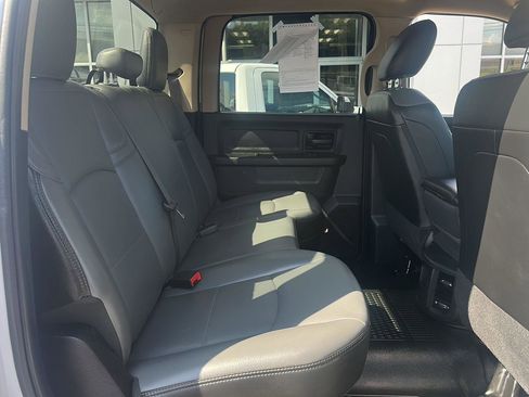 Used 2020 RAM 5500 Tradesman w/ Chrome Appearance Group image 6