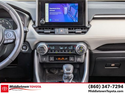 Certified 2023 Toyota RAV4 XLE Premium AWD/4WD image 31