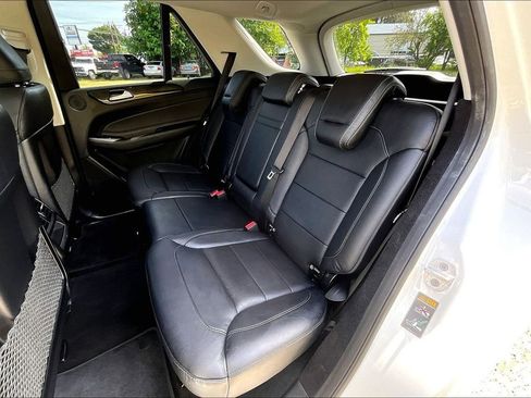 Used 2017 Mercedes-Benz GLE 550e image 21