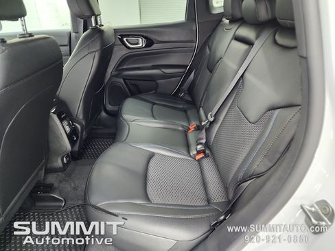New 2026 Jeep Compass Latitude AWD/4WD image 9