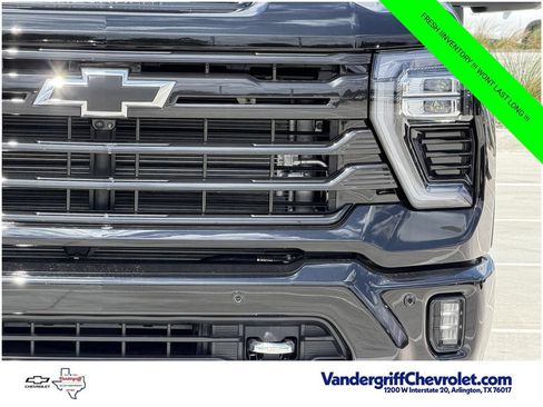 New 2026 Chevrolet Silverado 2500 High Country w/ High Country Premium Package AWD/4WD image 9
