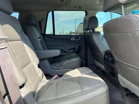 Used 2017 GMC Yukon Denali w/ Open Road Package AWD/4WD image 18