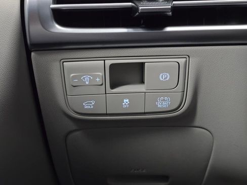 New 2026 Hyundai Tucson Limited image 25