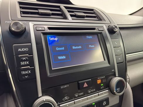 Used 2013 Toyota Camry LE image 22