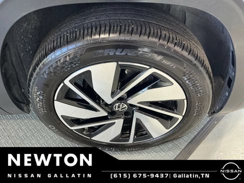 Used 2025 Volkswagen Atlas SE FWD image 66