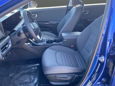 Certified 2025 Kia K4 EX FWD image 9