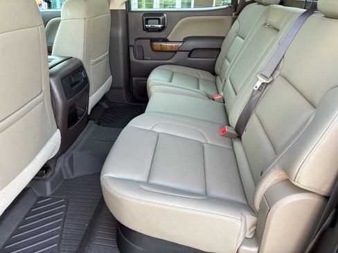 Used 2018 GMC Sierra 1500 SLT w/ SLT Premium Package RWD image 16