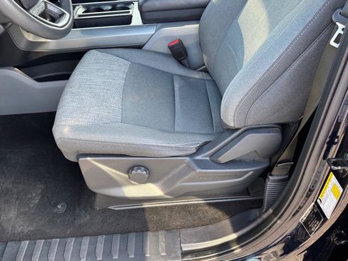 Used 2022 Ford F150 XLT image 7