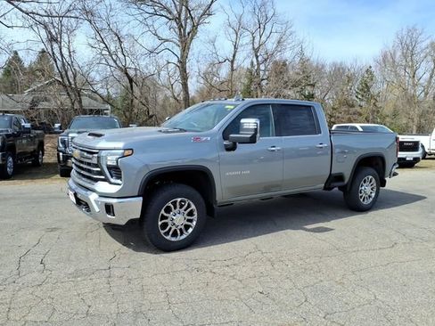 New 2026 Chevrolet Silverado 3500 LTZ w/ LTZ Plus Package AWD/4WD image 7