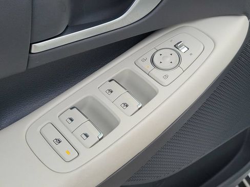 Used 2025 Hyundai Sonata SEL FWD image 23