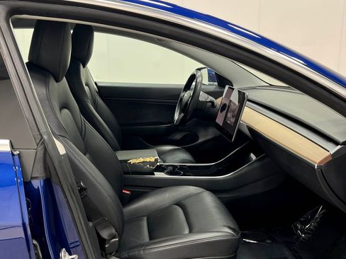 Used 2018 Tesla Model 3 Long Range RWD image 29