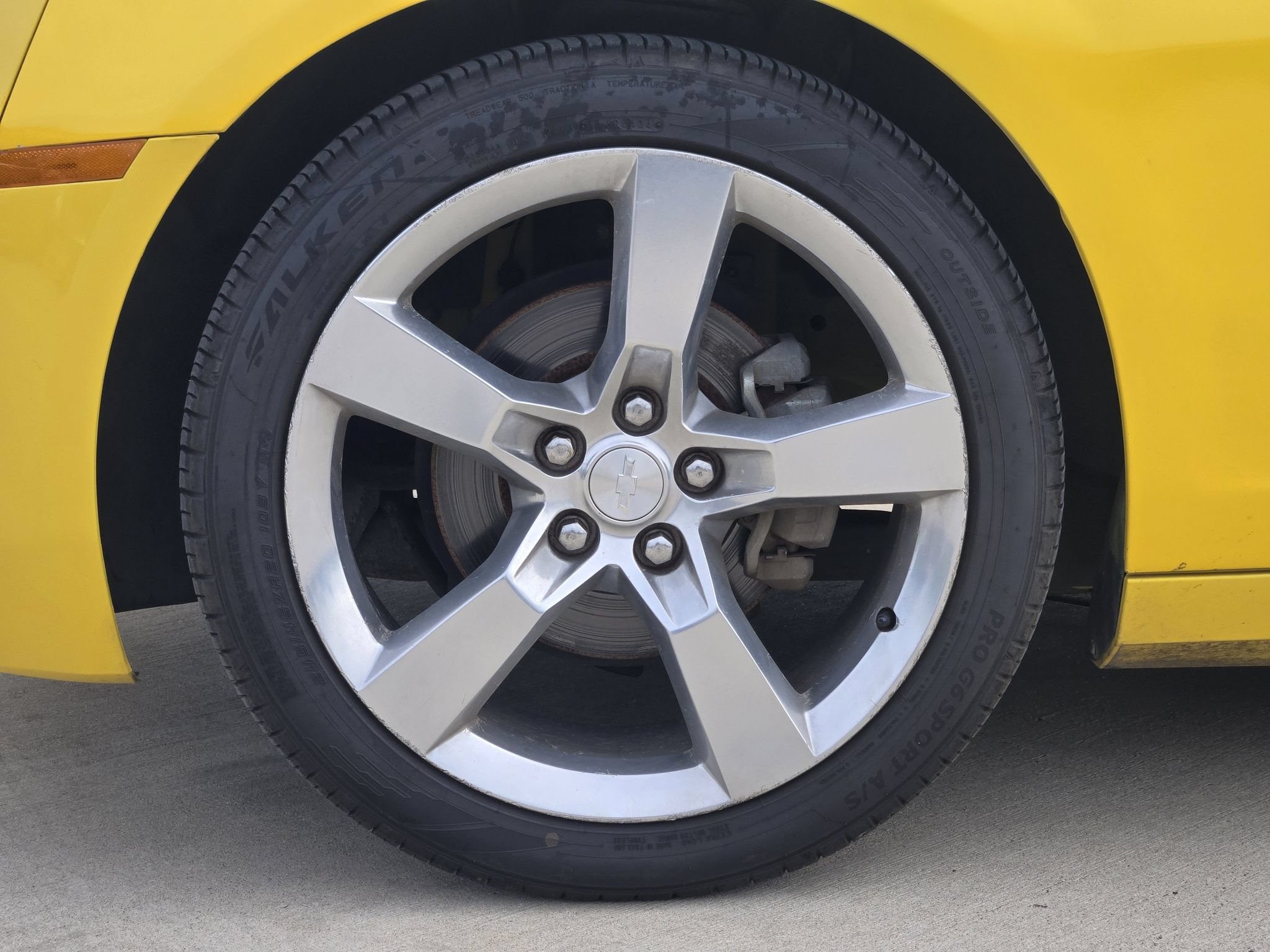 Used 2010 Chevrolet Camaro LT RWD image 11
